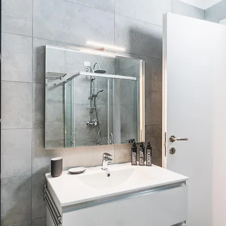 7 Posti, A Pochi Minuti Da Venezia, Posto Auto Appartement *