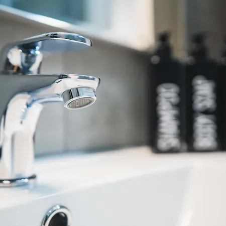 7 Posti, A Pochi Minuti Da Venezia, Posto Auto Appartement Mestre