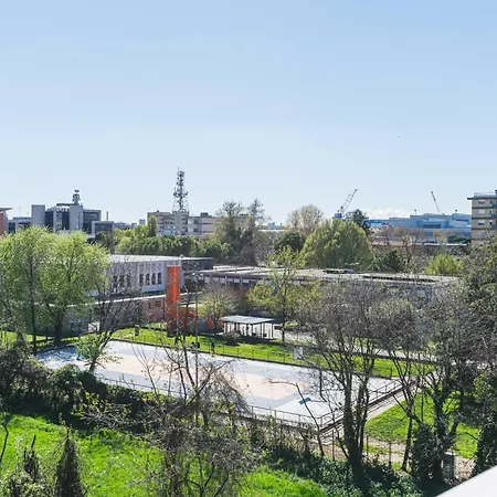 7 Posti, A Pochi Minuti Da Venezia, Posto Auto Mestre