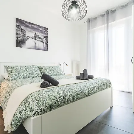7 Posti, A Pochi Minuti Da Venezia, Posto Auto Apartment *