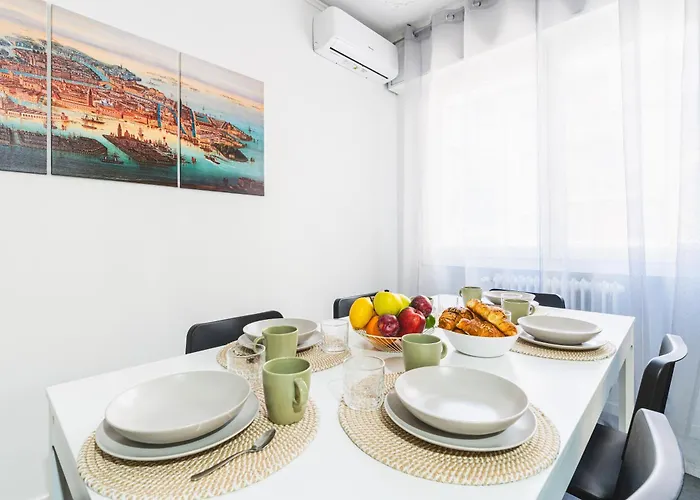 7 Posti, A Pochi Minuti Da Venezia, Posto Auto